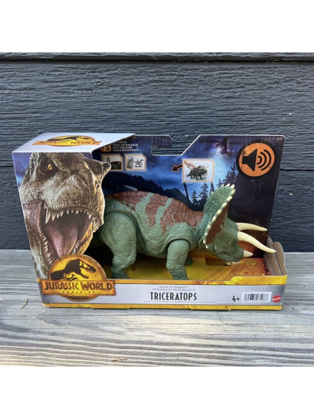 2021 New Mattel Jurassic World Dominion Triceratops Collector Action Figure
